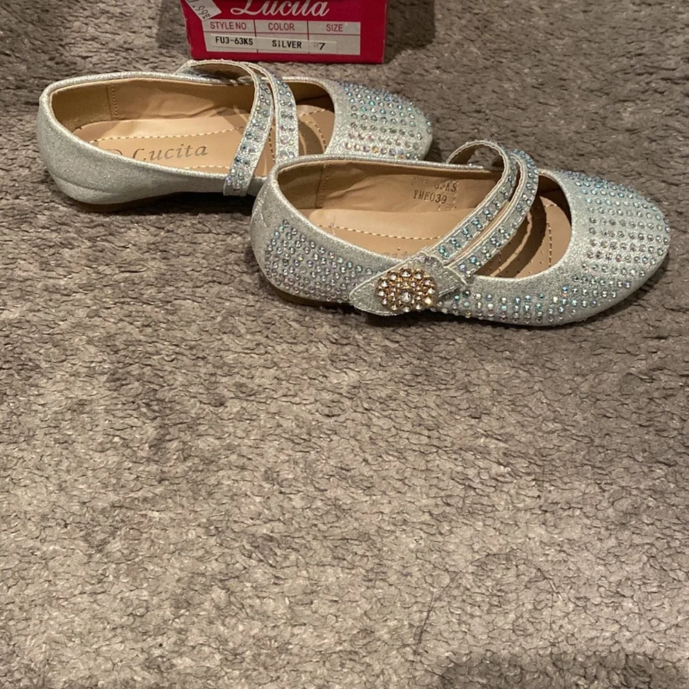 Little girls dressy flats